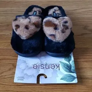 Kensie Shoes Kensie Womens Faux Fur Slide Slippers With Heart